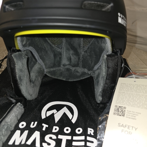 OutdoorMaster ELK MIPS Ski Helmet - Snow Sport Helmet Snowboard Helmet - Picture 9 of 16